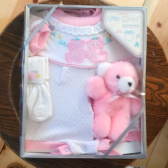 Vintage Little Ones Gift Set - Picture 1 of 6